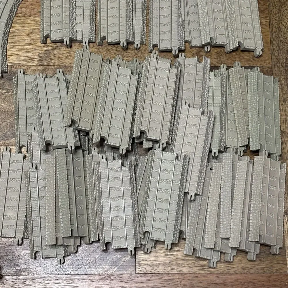 Lot 100 Pcs Thomas the Train Tracks Station Switches Gullane Hit Toy Trackmaster
